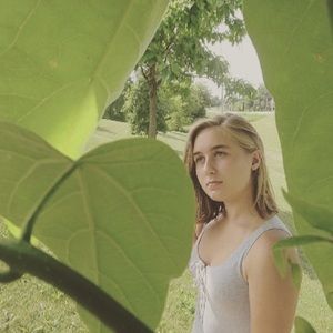 Meet your Posher, Abigail